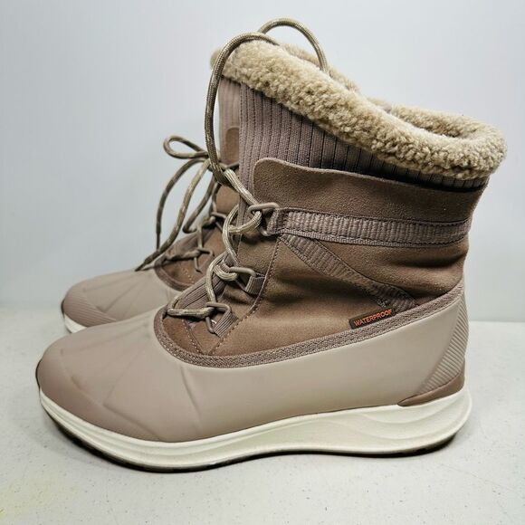 Baretraps
Women's Bandie Water Resistant Booties size 9 - Picture 3 of 6